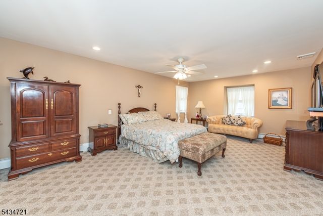 31 Yorkshire Ave, West Milford Twp., NJ 07480