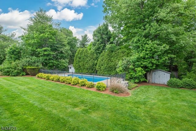 31 Yorkshire Ave, West Milford Twp., NJ 07480