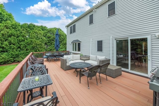 31 Yorkshire Ave, West Milford Twp., NJ 07480