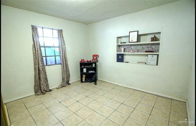 5456 E Juarez Boulevard, Rio Grande City, TX 78582