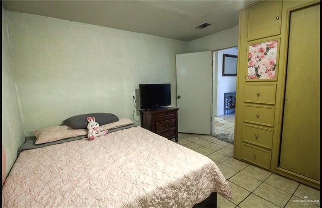 5456 E Juarez Boulevard, Rio Grande City, TX 78582