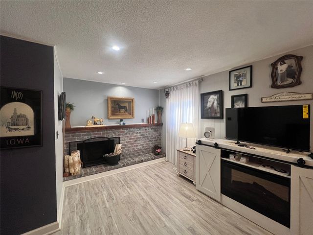 1313 W 4th Street N, Newton, IA 50208