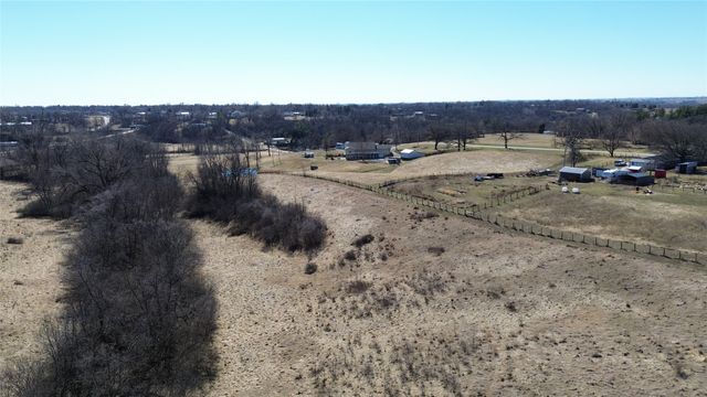 1313 W 4th Street N, Newton, IA 50208