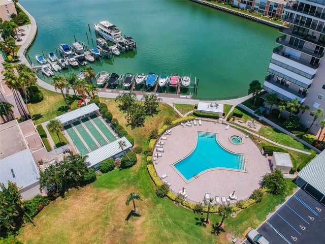 7465 BAY ISLAND DRIVE S 313, South Pasadena, FL 33707