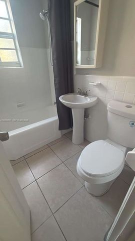 308 SW 16th St, Fort Lauderdale, FL 33315