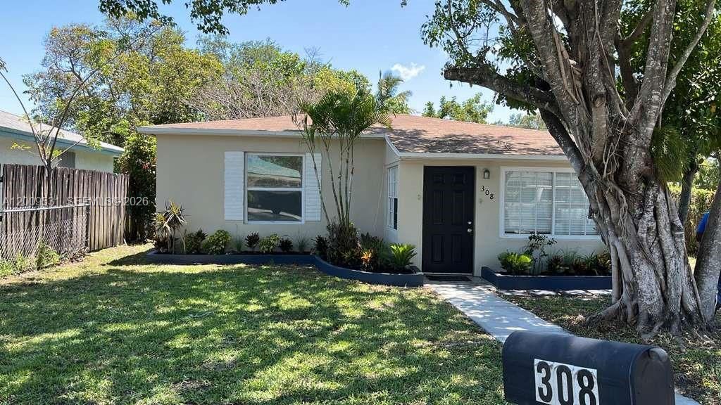 308 SW 16th St, Fort Lauderdale, FL 33315