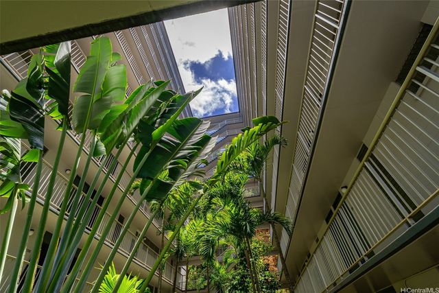 95-014 Waihonu Street D801, Mililani, HI 96789