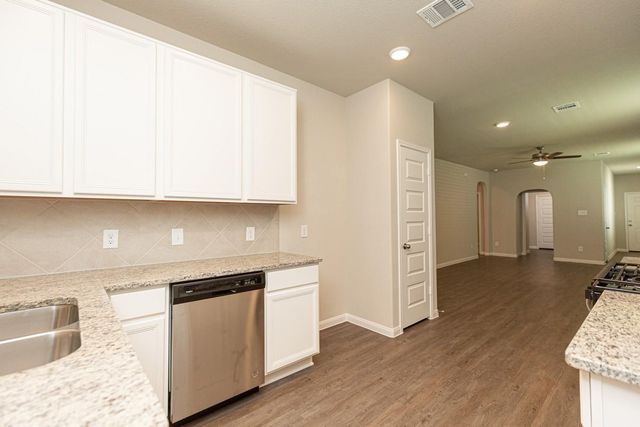 14042 Chinook Drive, Conroe, TX 77384