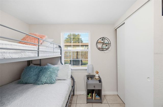 10001 N ANNETTE AVENUE, Tampa, FL 33612