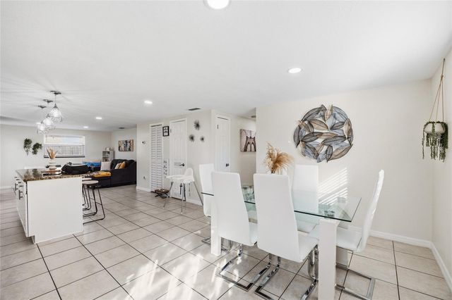 10001 N ANNETTE AVENUE, Tampa, FL 33612