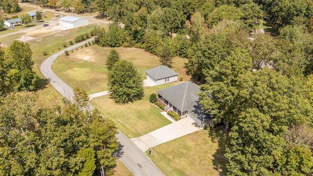 115 Partridge Ln, Savannah, TN 38372