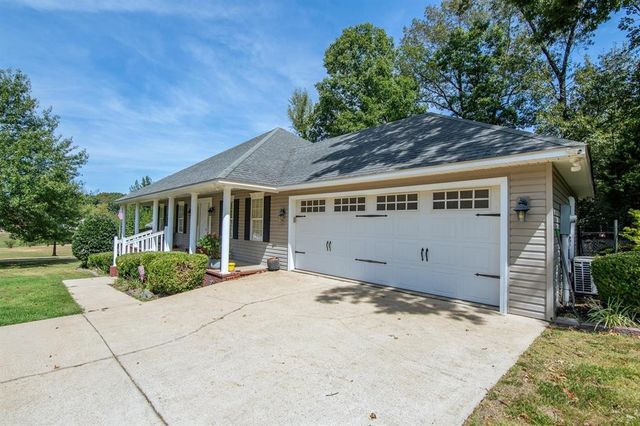 115 Partridge Ln, Savannah, TN 38372