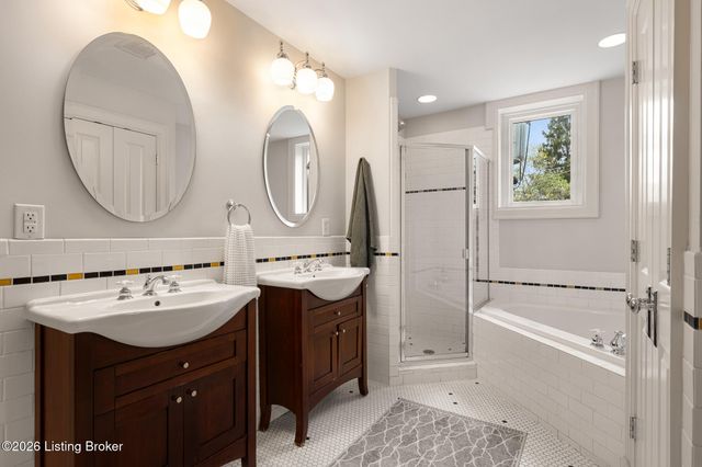 1601 Spring Dr APT 19, Louisville, KY 40205