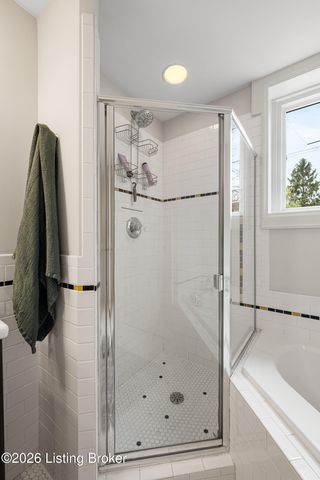 1601 Spring Dr APT 19, Louisville, KY 40205