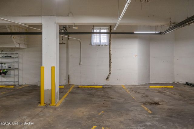 1601 Spring Dr APT 19, Louisville, KY 40205