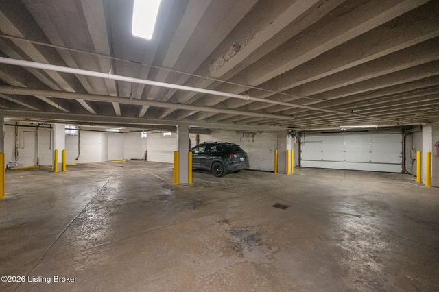 1601 Spring Dr APT 19, Louisville, KY 40205