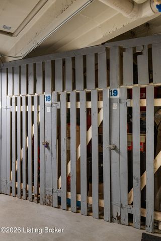 1601 Spring Dr APT 19, Louisville, KY 40205