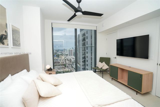 159 NE 6th St 3713, Miami, FL 33132