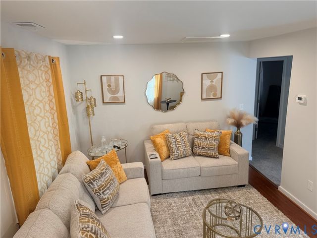 1826 Claiborne St, Richmond, VA 23220