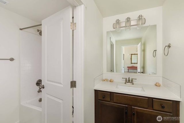 2586 Lincoln Avenue SE, Port Orchard, WA 98366