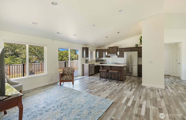 2586 Lincoln Avenue SE, Port Orchard, WA 98366