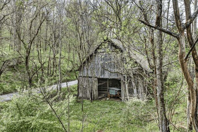 416 Hix Hollow Rd, Gainesboro, TN 38562