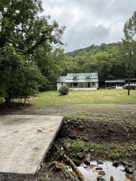416 Hix Hollow Rd, Gainesboro, TN 38562
