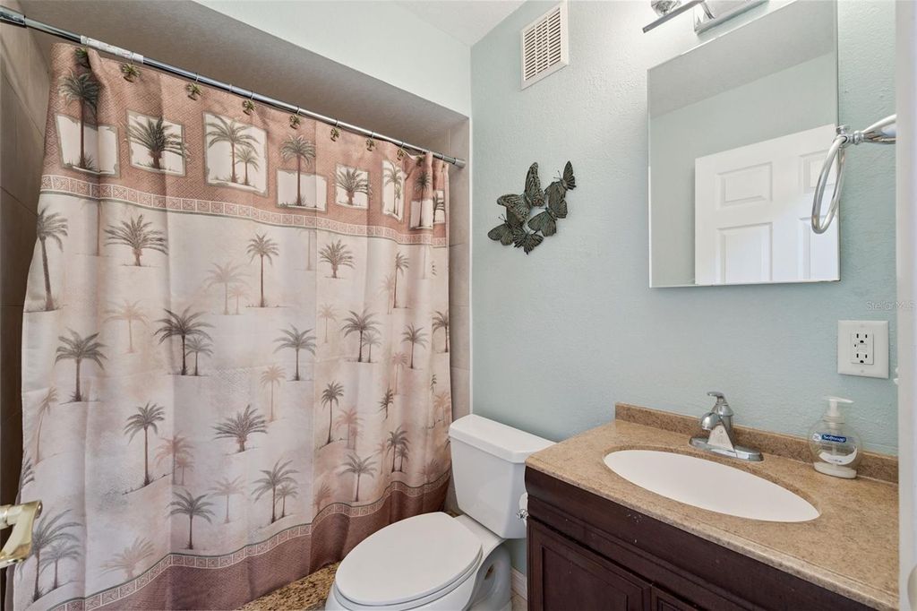 Image 15 of property listing at 2417 BARLEY CLUB COURT 1, Orlando, FL 32837