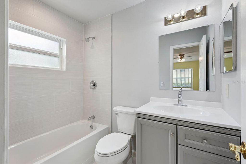 Image 16 of property listing at 2417 BARLEY CLUB COURT 1, Orlando, FL 32837
