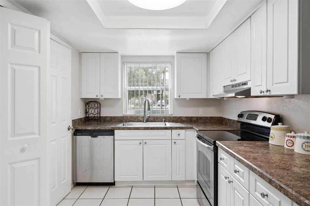Image 7 of property listing at 2417 BARLEY CLUB COURT 1, Orlando, FL 32837