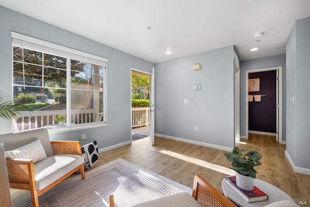 84 Captain Nurse Cir, Novato, CA 94949