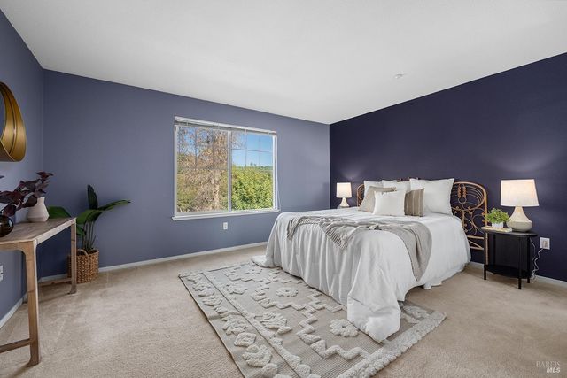 84 Captain Nurse Cir, Novato, CA 94949