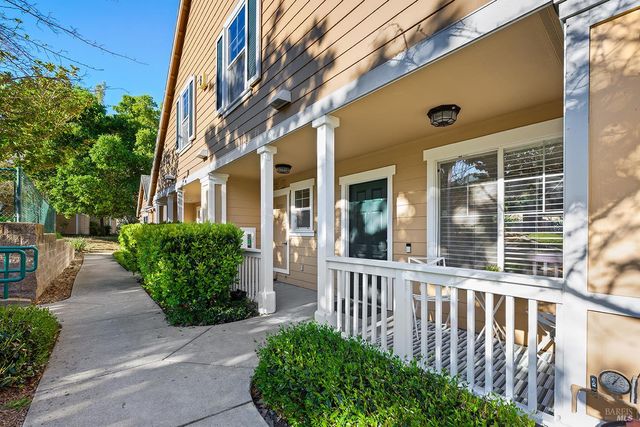 84 Captain Nurse Cir, Novato, CA 94949