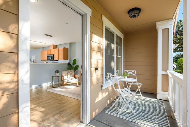 84 Captain Nurse Cir, Novato, CA 94949