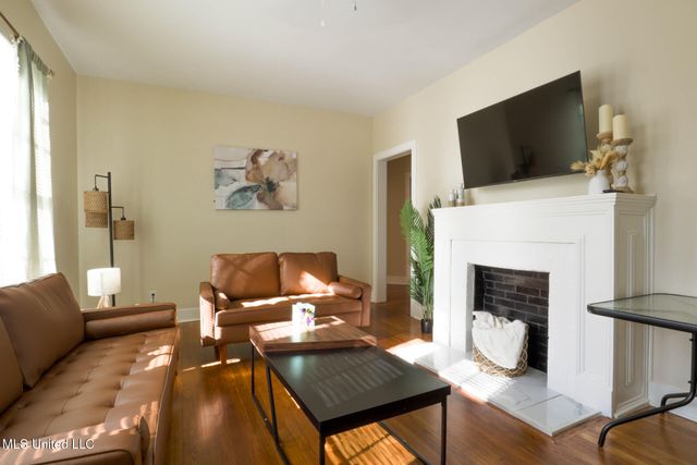 522 Taylor Street, Jackson, MS 39216