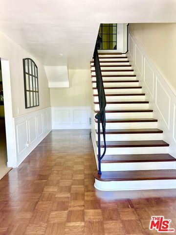 503 N Greencraig Road, Los Angeles, CA 90049