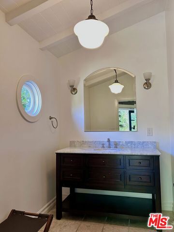 503 N Greencraig Road, Los Angeles, CA 90049