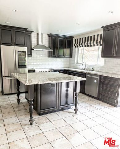 503 N Greencraig Road, Los Angeles, CA 90049