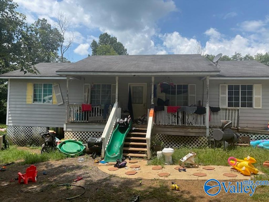 345 County Road 553, Gaylesville, AL 35973