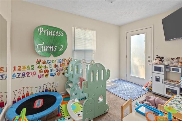 1101 Marvin Avenue, Leesville, LA 71446