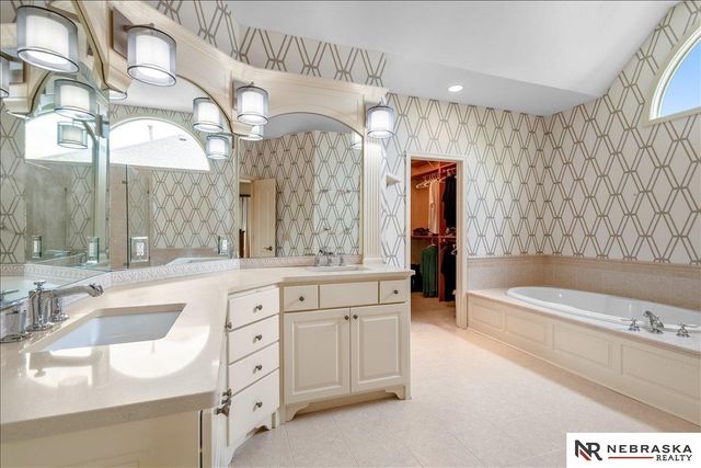 9030 Whispering Wind Road, Lincoln, NE 68512