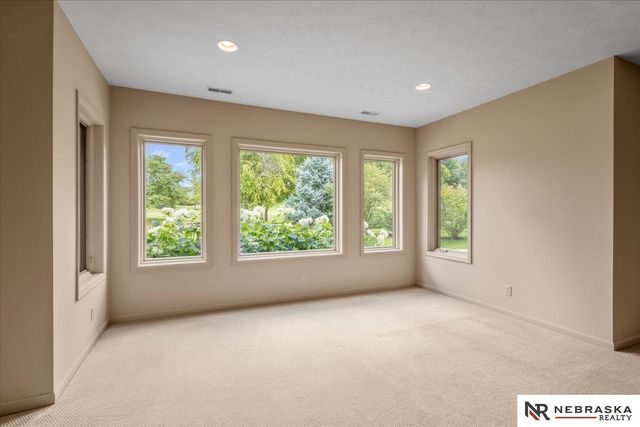 9030 Whispering Wind Road, Lincoln, NE 68512