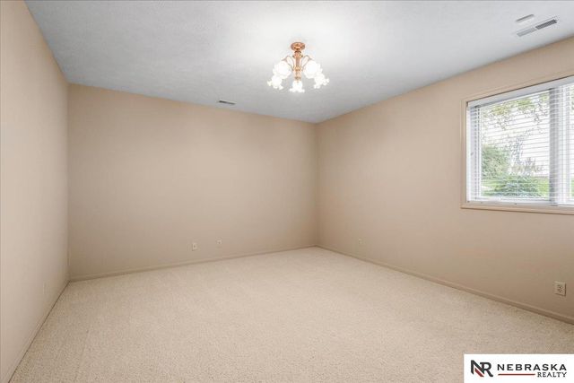 9030 Whispering Wind Road, Lincoln, NE 68512