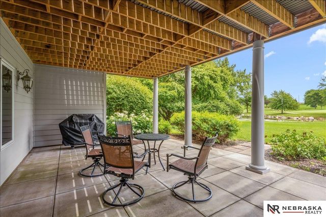 9030 Whispering Wind Road, Lincoln, NE 68512