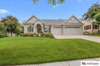 9030 Whispering Wind Road, Lincoln, NE 68512