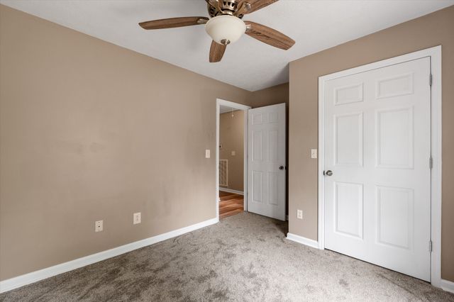 78 Angela Ln, Westmoreland, TN 37186