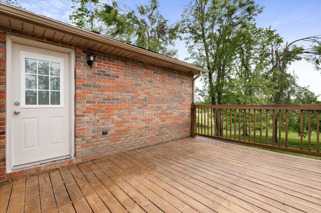 78 Angela Ln, Westmoreland, TN 37186
