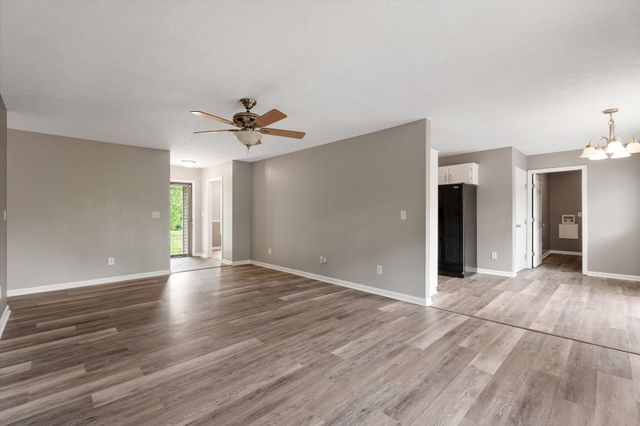 78 Angela Ln, Westmoreland, TN 37186
