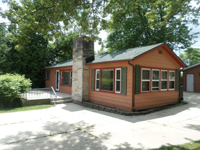 6410 245th AVENUE, Salem, WI 53168