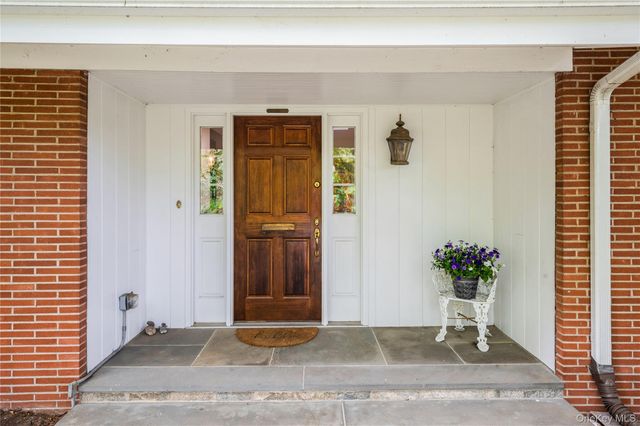 160 Hampshire Road, Bronxville, NY 10708